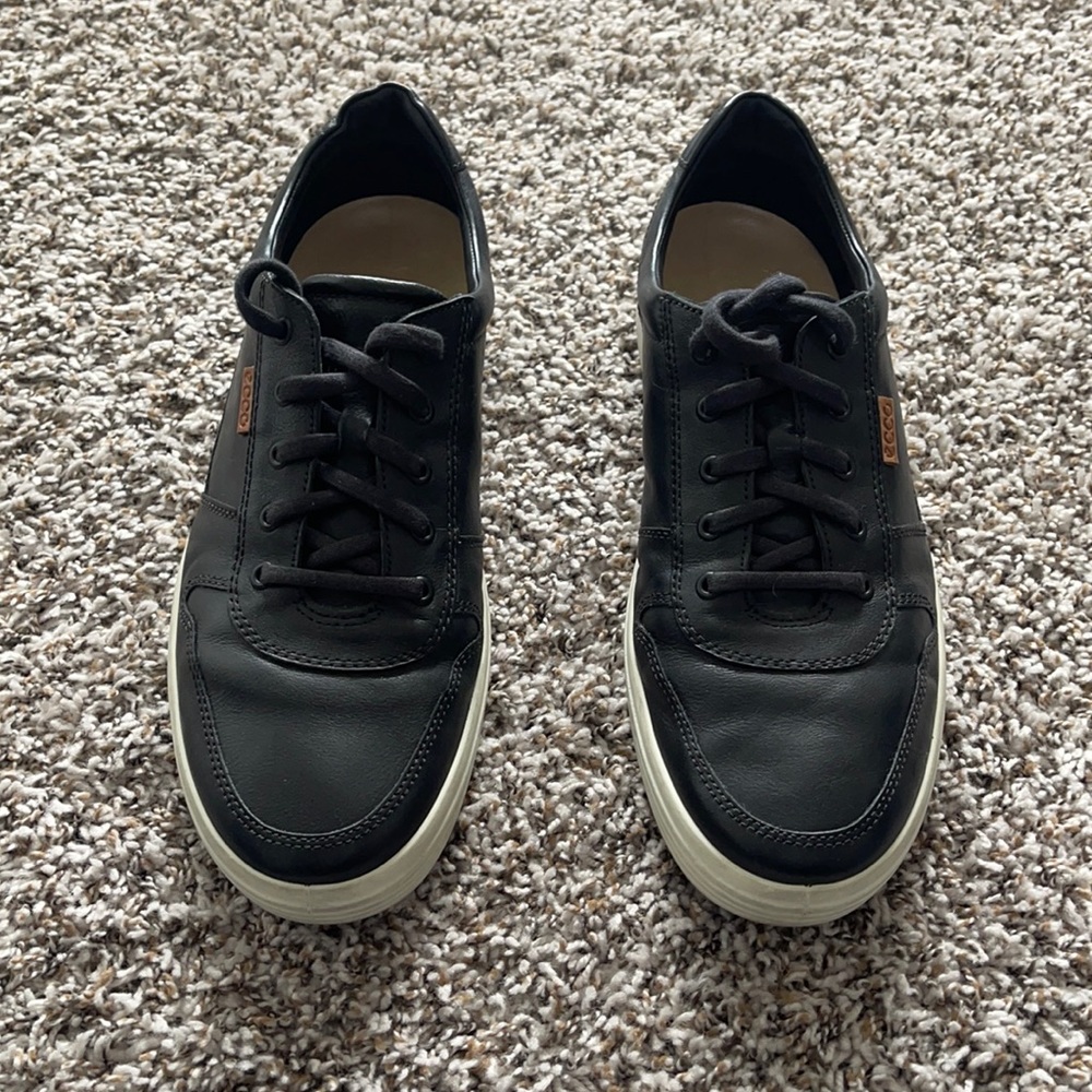 Echo shoes